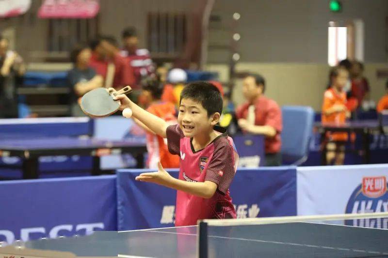 轻运动员看 轻运动员看