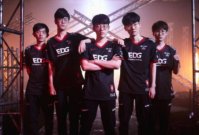 羞辱触及顶 羞辱触及顶