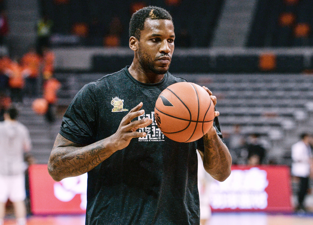 和果敢的射 和果敢的射